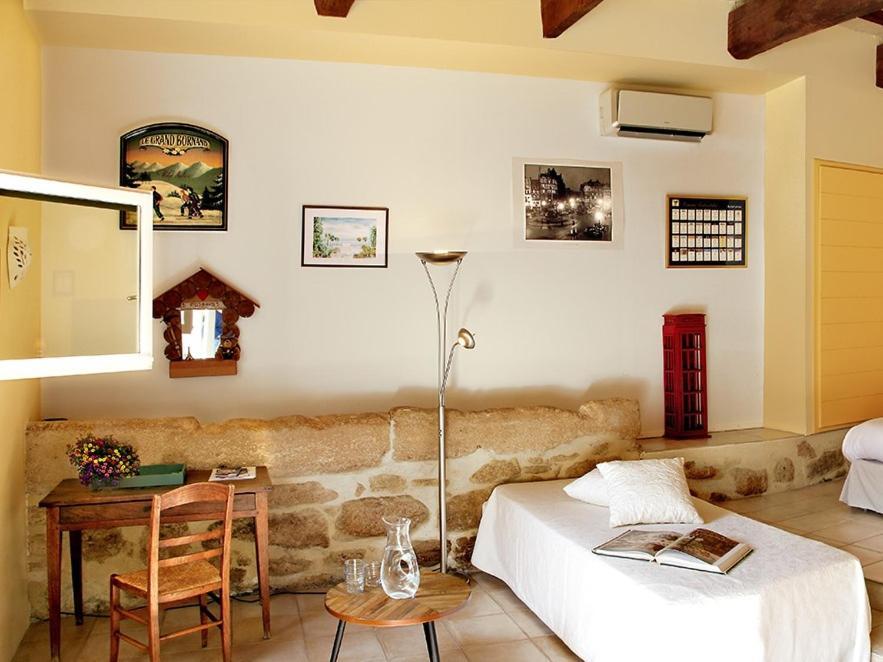 Le Clos De La Tuiliere Grignan Exteriör bild